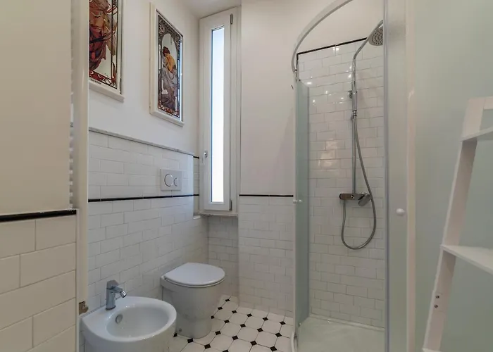 Apartment Guesthost - Piazza Nievo A Trastevere! Con Balcone Rom