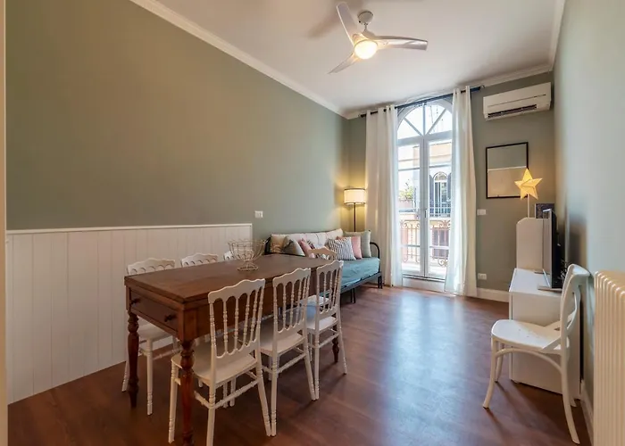 Apartment Guesthost - Piazza Nievo A Trastevere! Con Balcone *