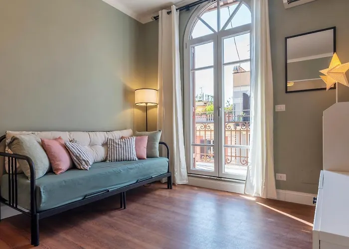 Apartment Guesthost - Piazza Nievo A Trastevere! Con Balcone *