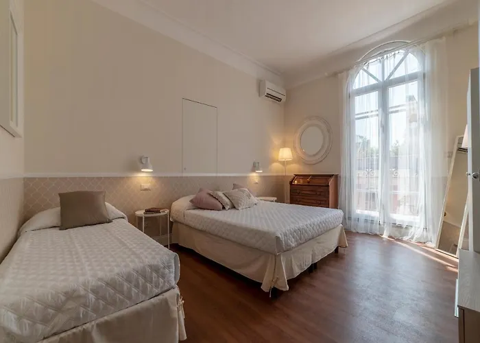 Guesthost - Piazza Nievo A Trastevere! Con Balcone Rom